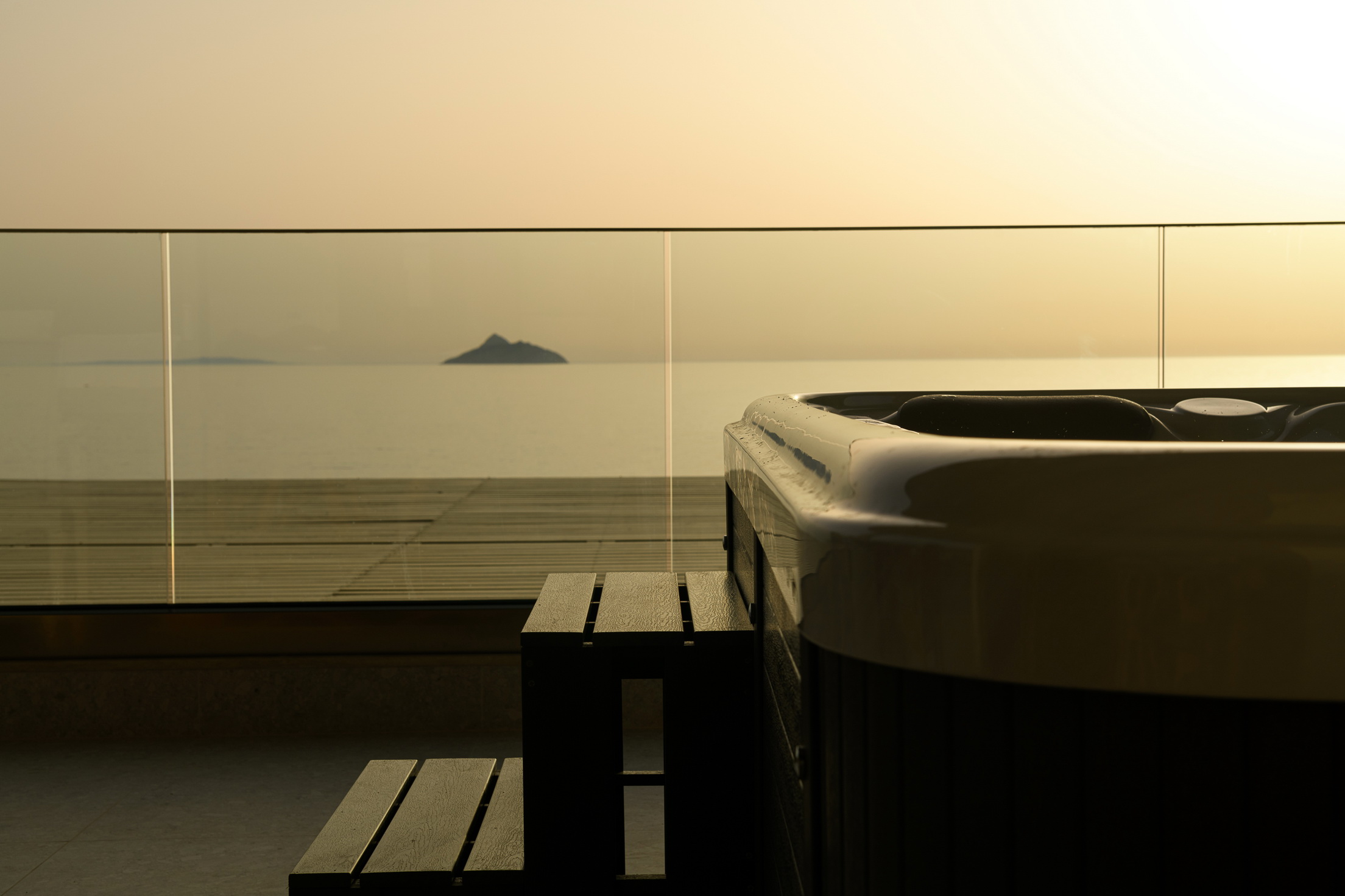 diamond dream 3- luxury apartment in crete-kalamaki beach - rent apartment -lyxuru apartment - rent room in south crete- rent apartment - south crete -south cretan apartments - esthea hospitality group