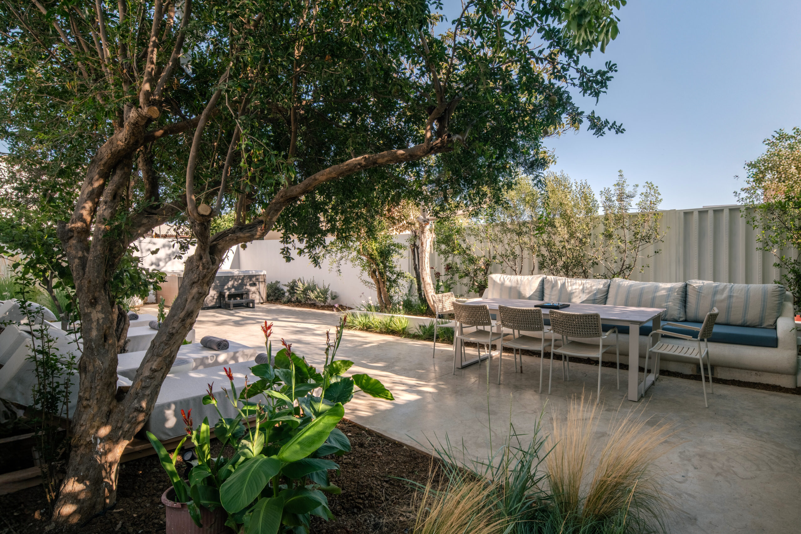 Saitis home | luxury apartment in south crete, apartment in kokkinos pirgos| esthea hospitality group