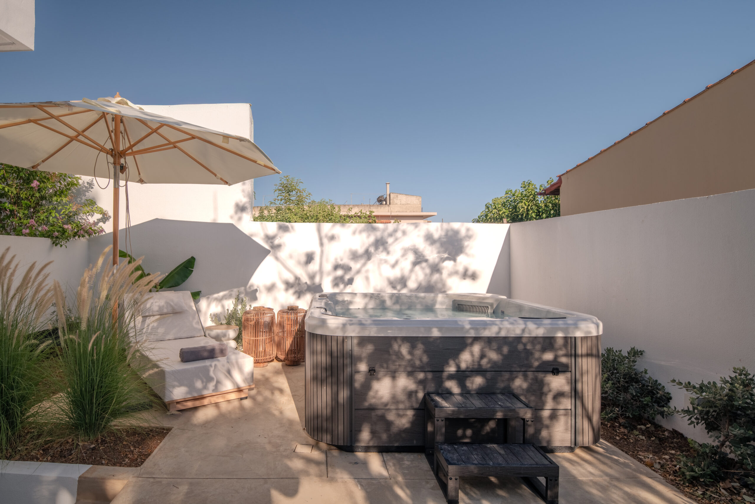 Saitis home | luxury apartment in south crete, apartment in kokkinos pirgos| esthea hospitality group